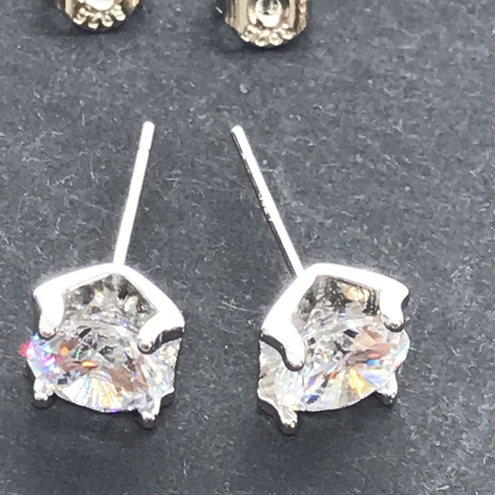 Sterling Silver 925 Cubic Zircon Stud Earrings - Picture 4 of 5